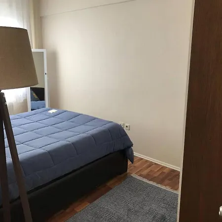Uskudar Merkezinde Yere Kolay Ulasimi Olan Daire